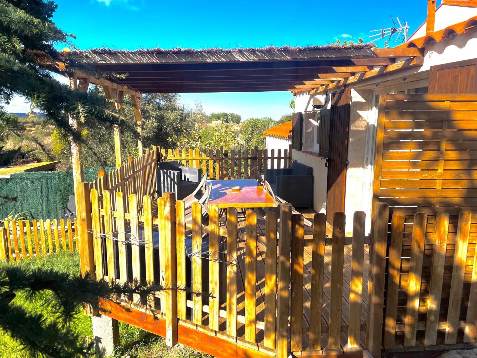 Gite De L'Auxineill Castelnou ภายนอก รูปภาพ